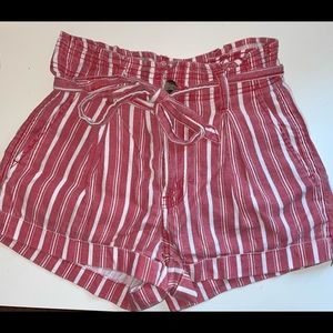 American Eagle women’s striped shorts